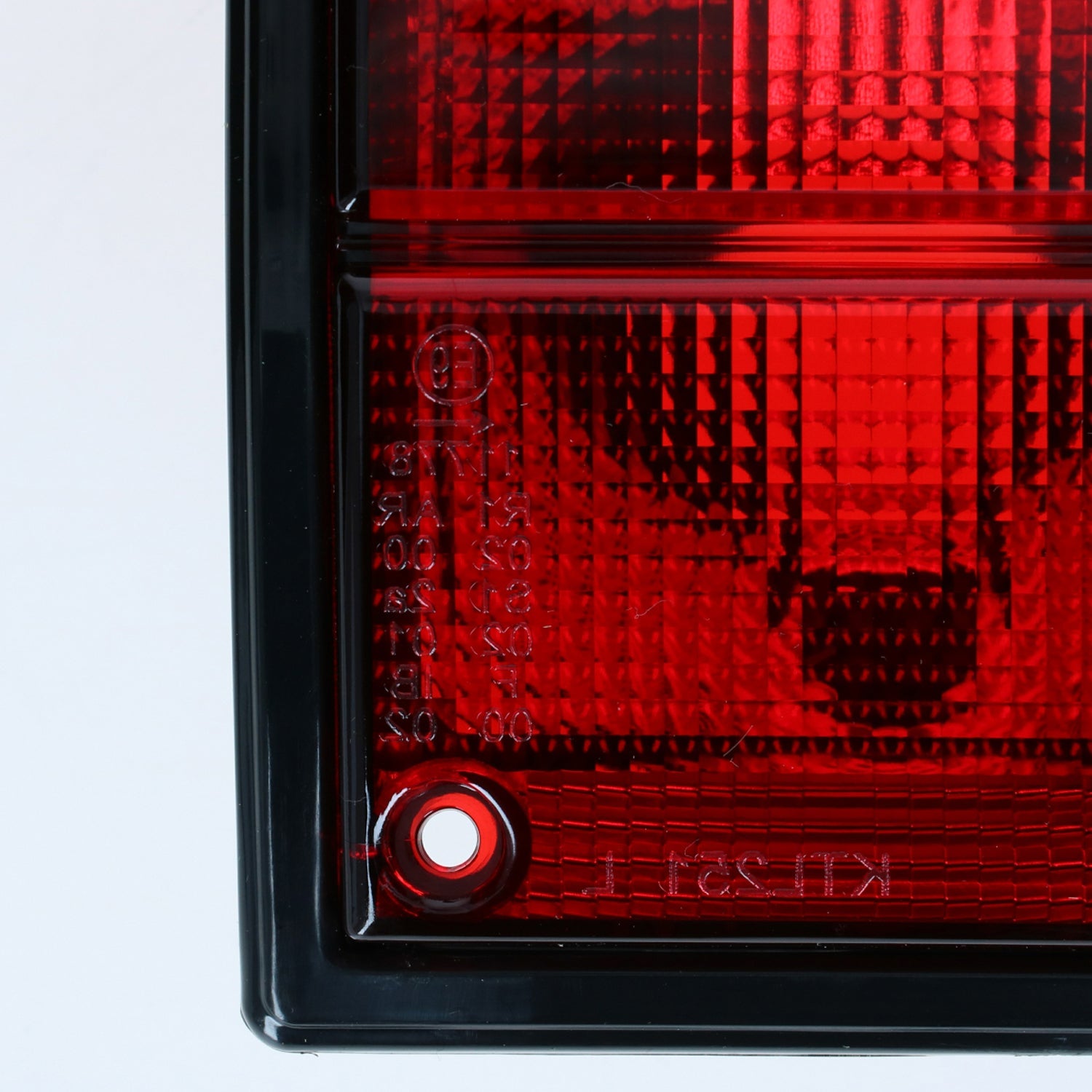 Achterlicht, rechts, rood/wit detail — T3