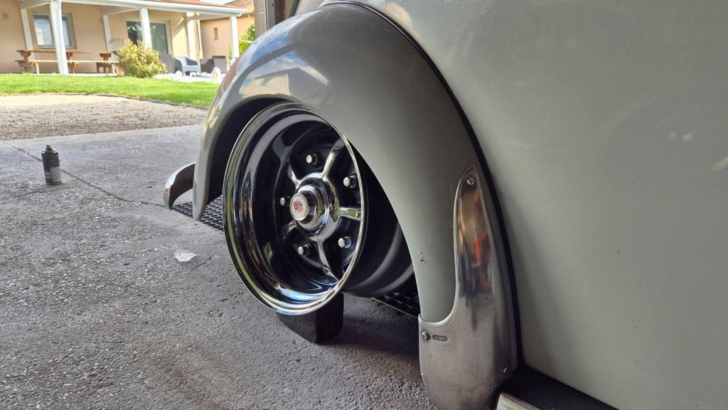 VW Beetle / T2a / Type 3 | Wheel BBT Sprintstar 8x15 ET 0, 5x205 chrome/black